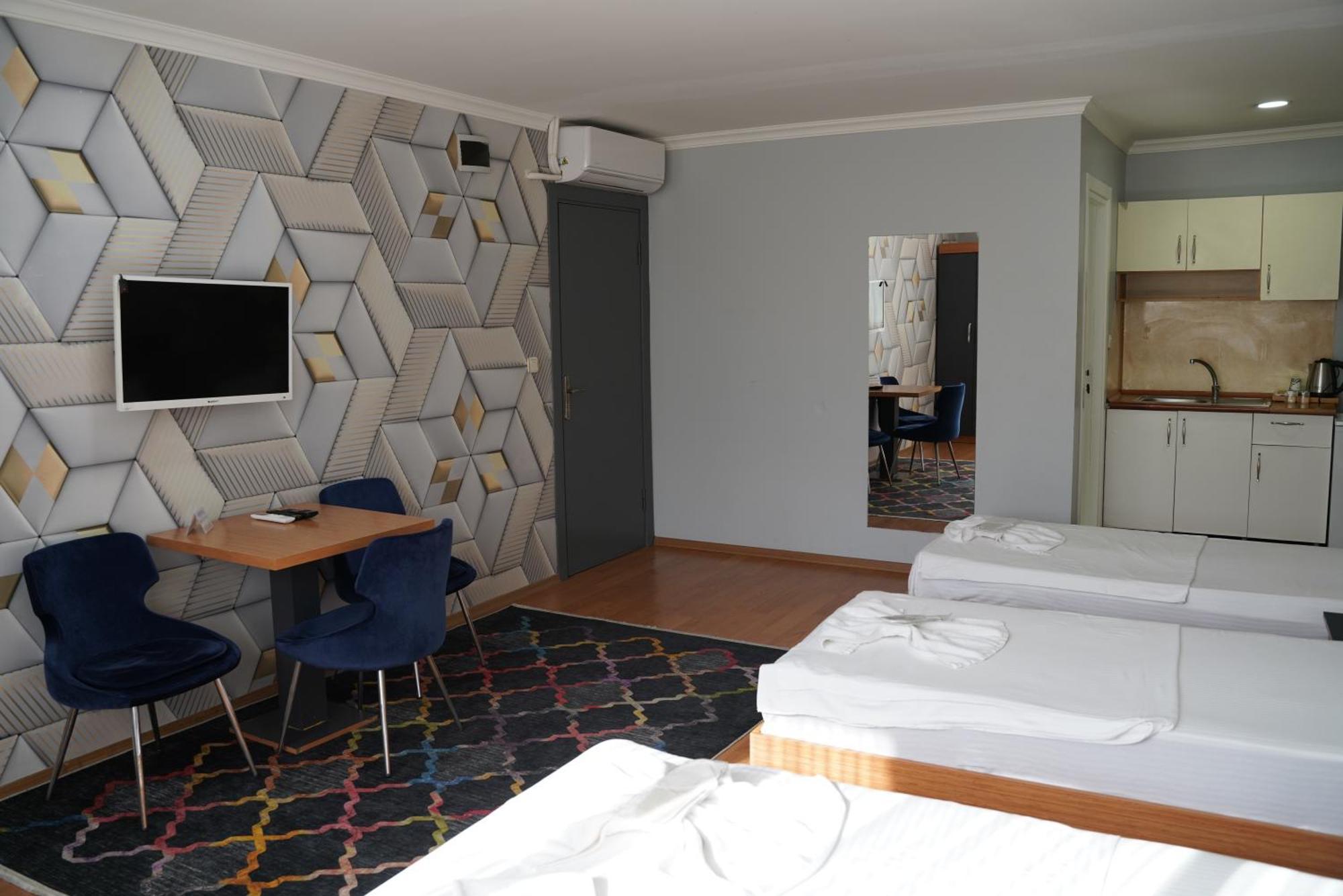 Heraldic Room Hotel — Photos 2
